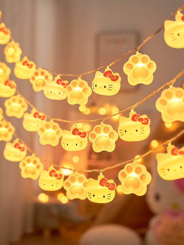 hello kitty ornament set